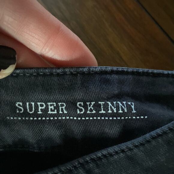 Gray Saks Fifth Ave Faded Designer Jeans Size 26 - Picture 7 of 12